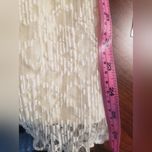 White Lace Lined Vintage Maxi Skirt - Picture 10 of 12